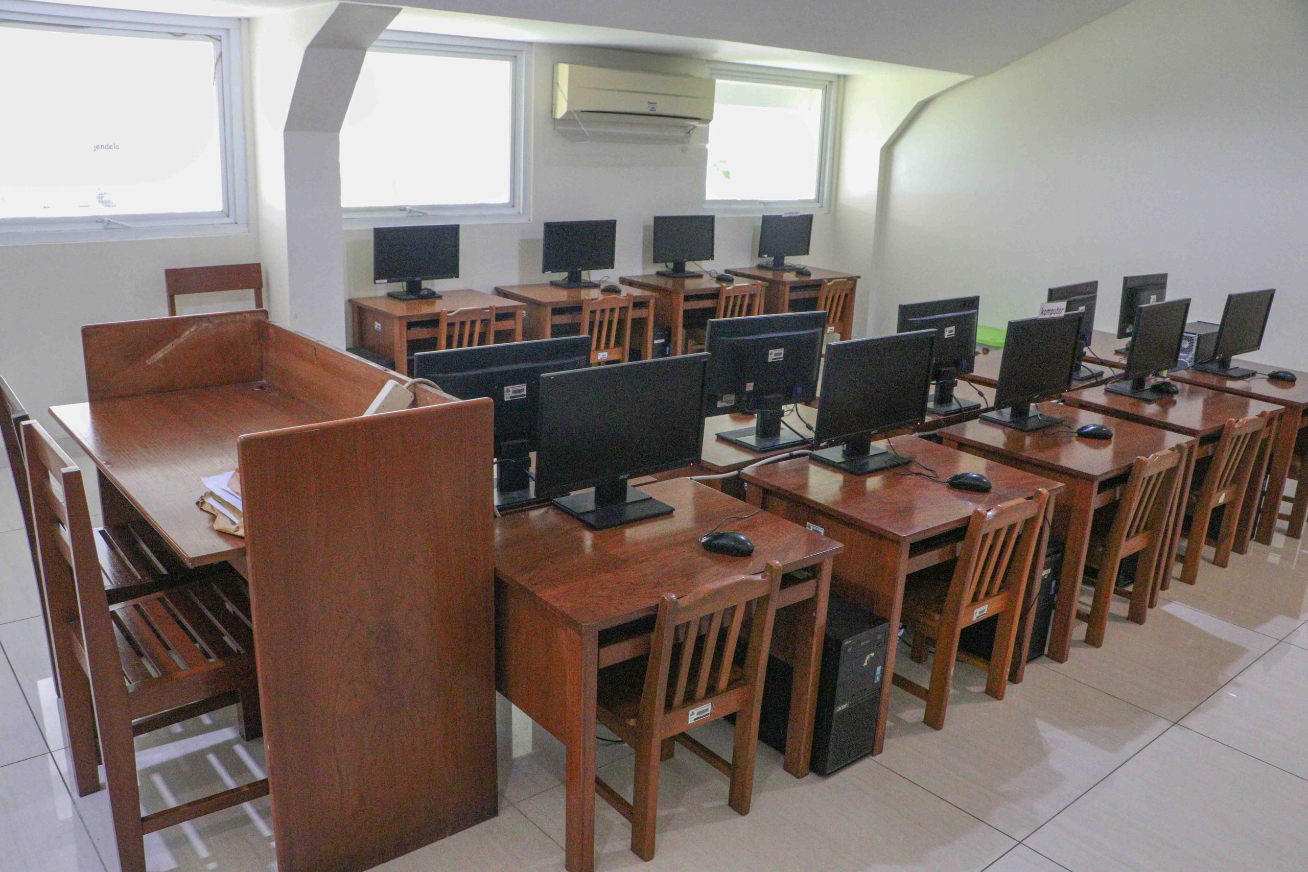 r.komputer-2